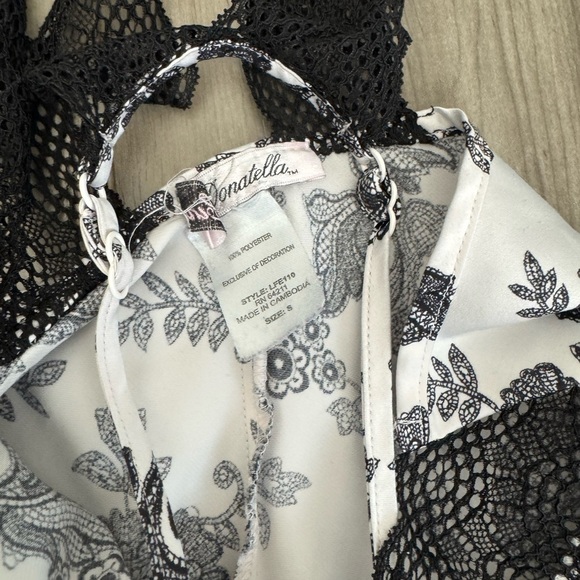 Gilligan & O'Malley Black and White Floral Chemise Set - Picture 3 of 3